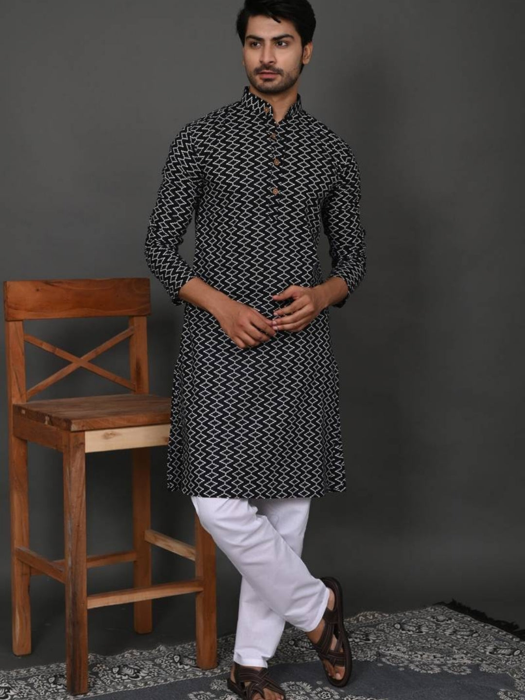 Black – White Chevron Long Kurta & Pyjama Set