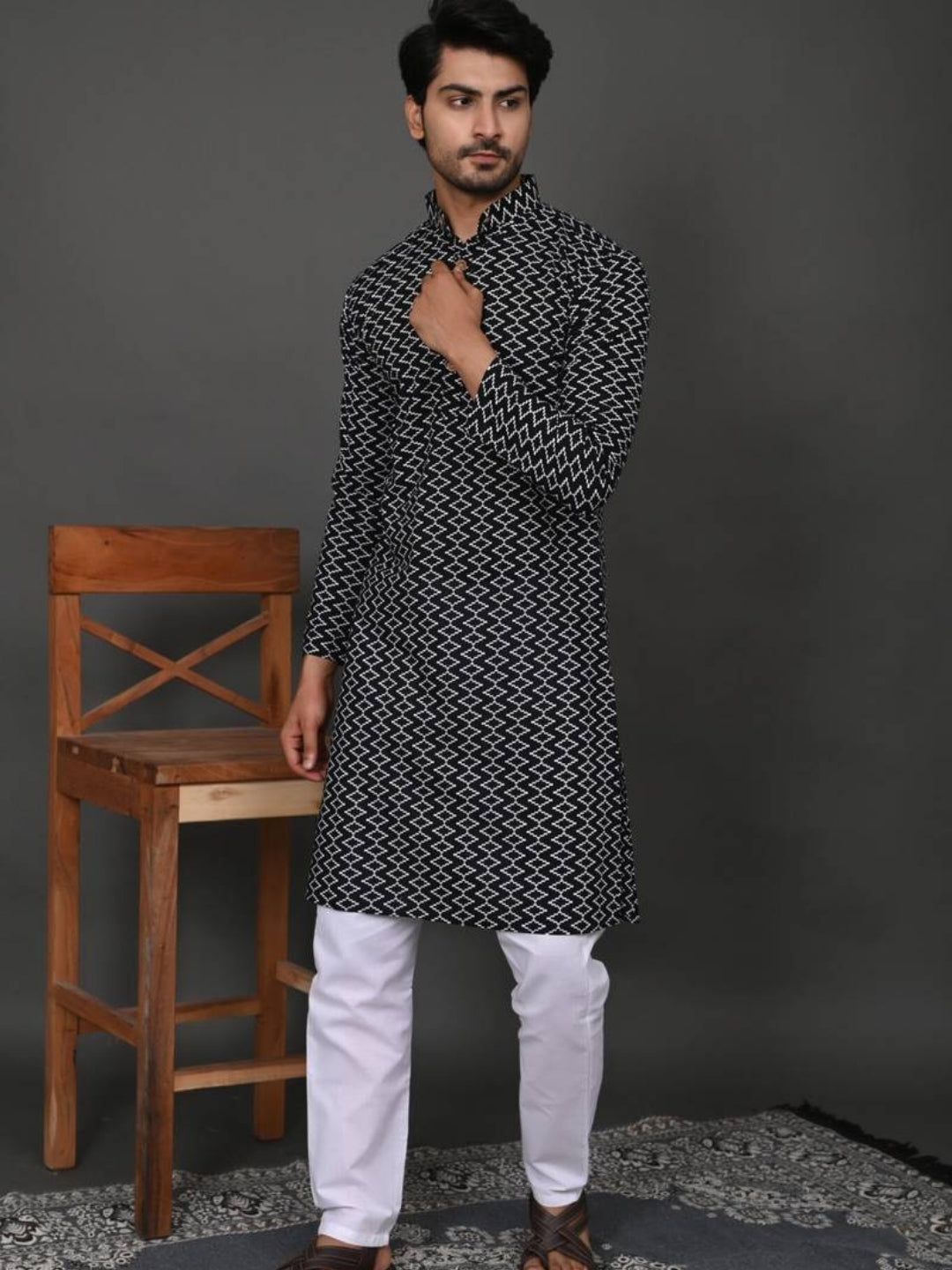 Black – White Chevron Long Kurta & Pyjama Set