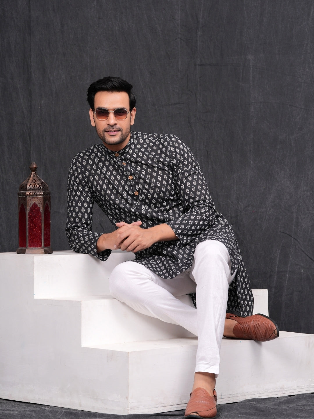 Black Flower Printed Cotton kurta & Pyjama Set