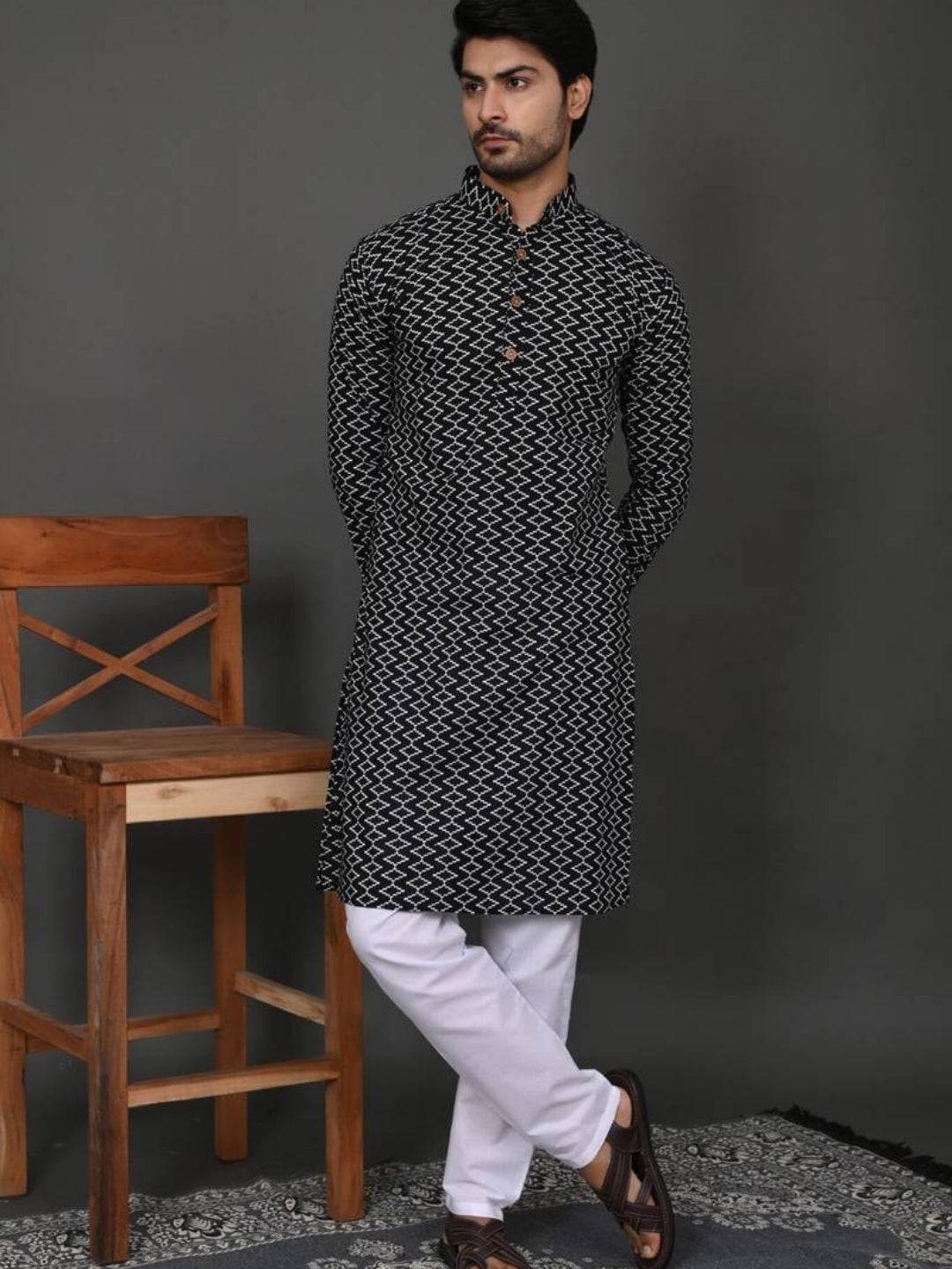 Black – White Chevron Long Kurta & Pyjama Set