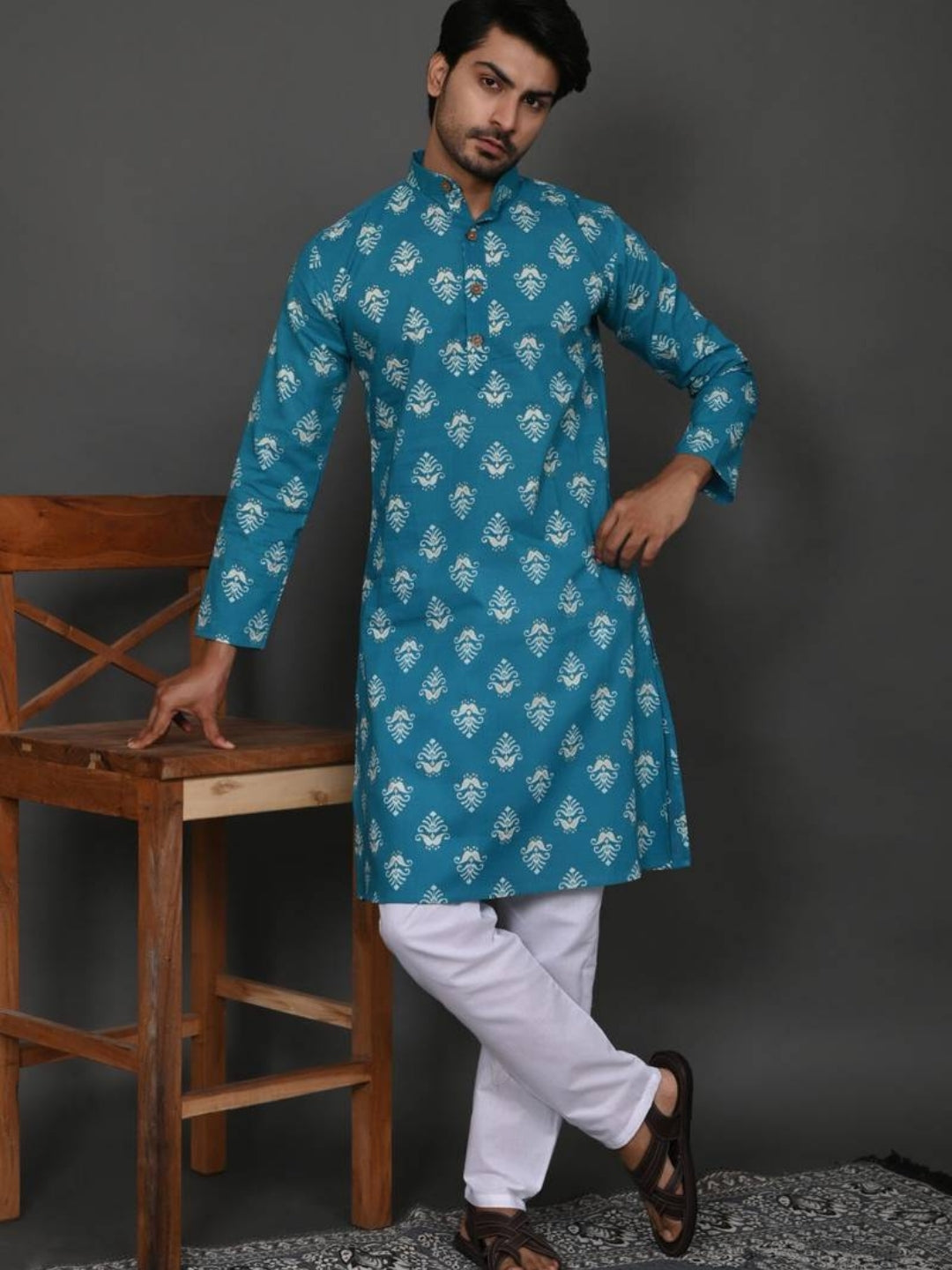 Blue-White Motifs Long Kurta & Pyjama Set