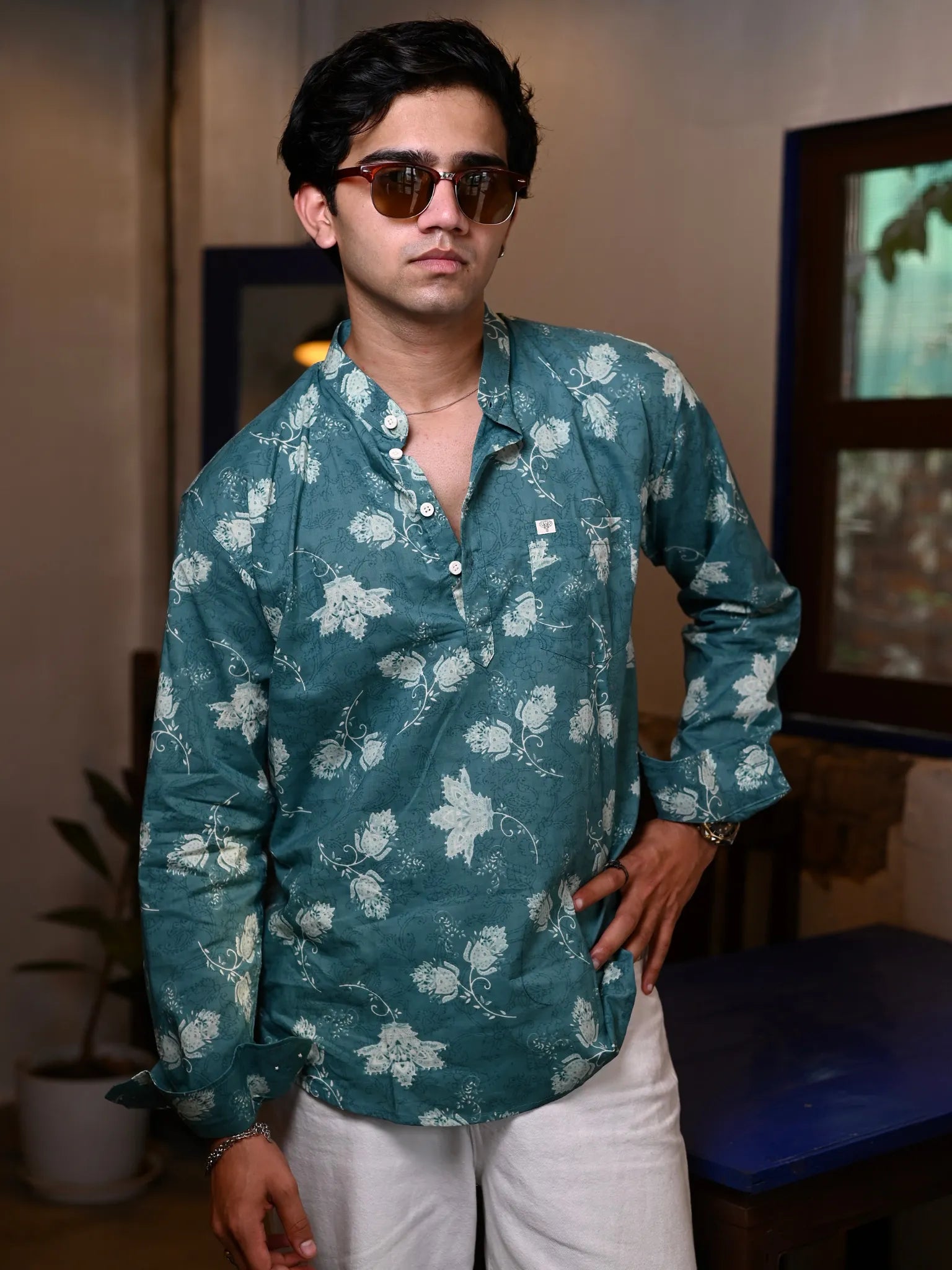 blue white flowers short kurta