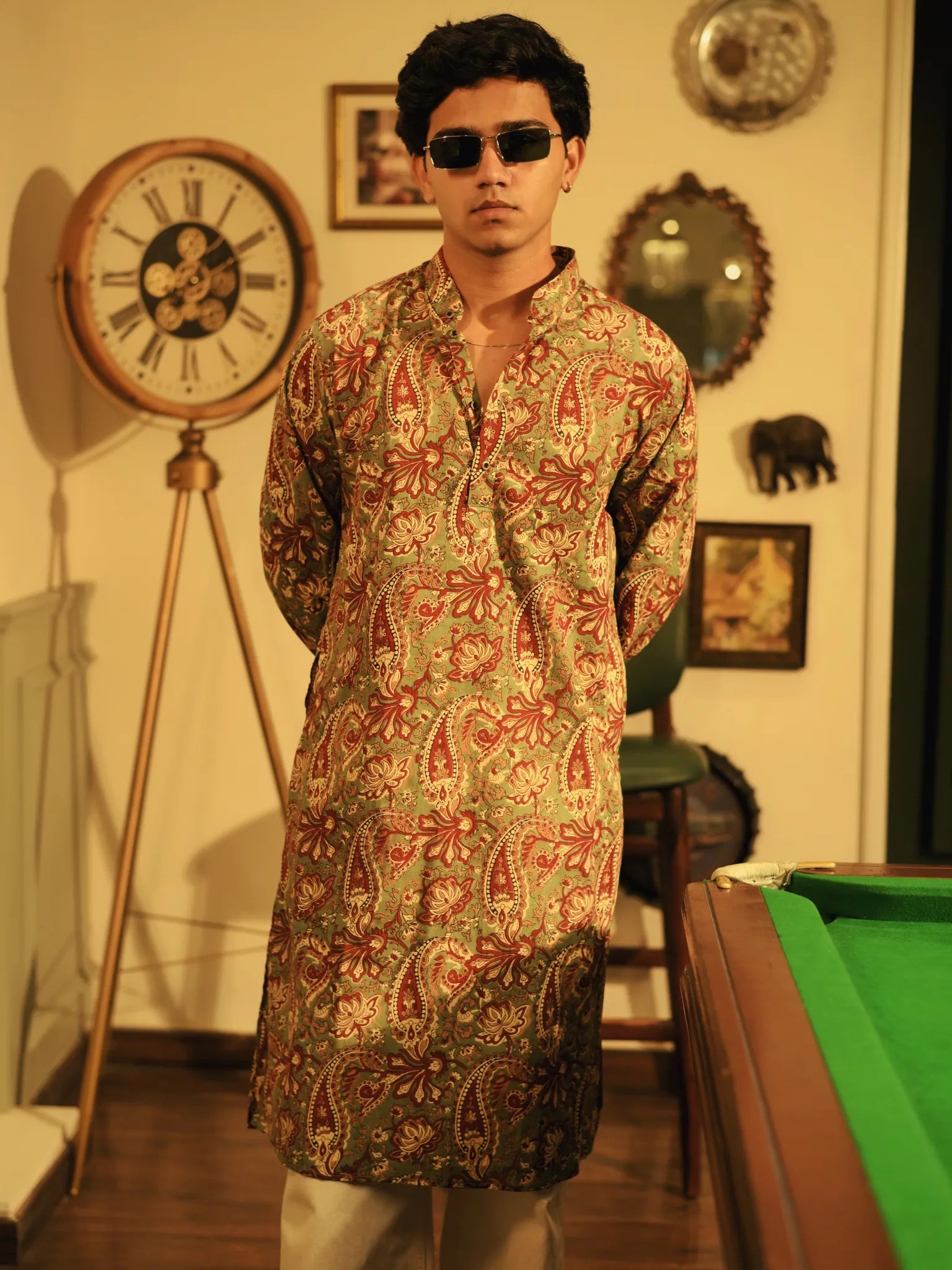 Green red paisley long kurta and Pyjama Set