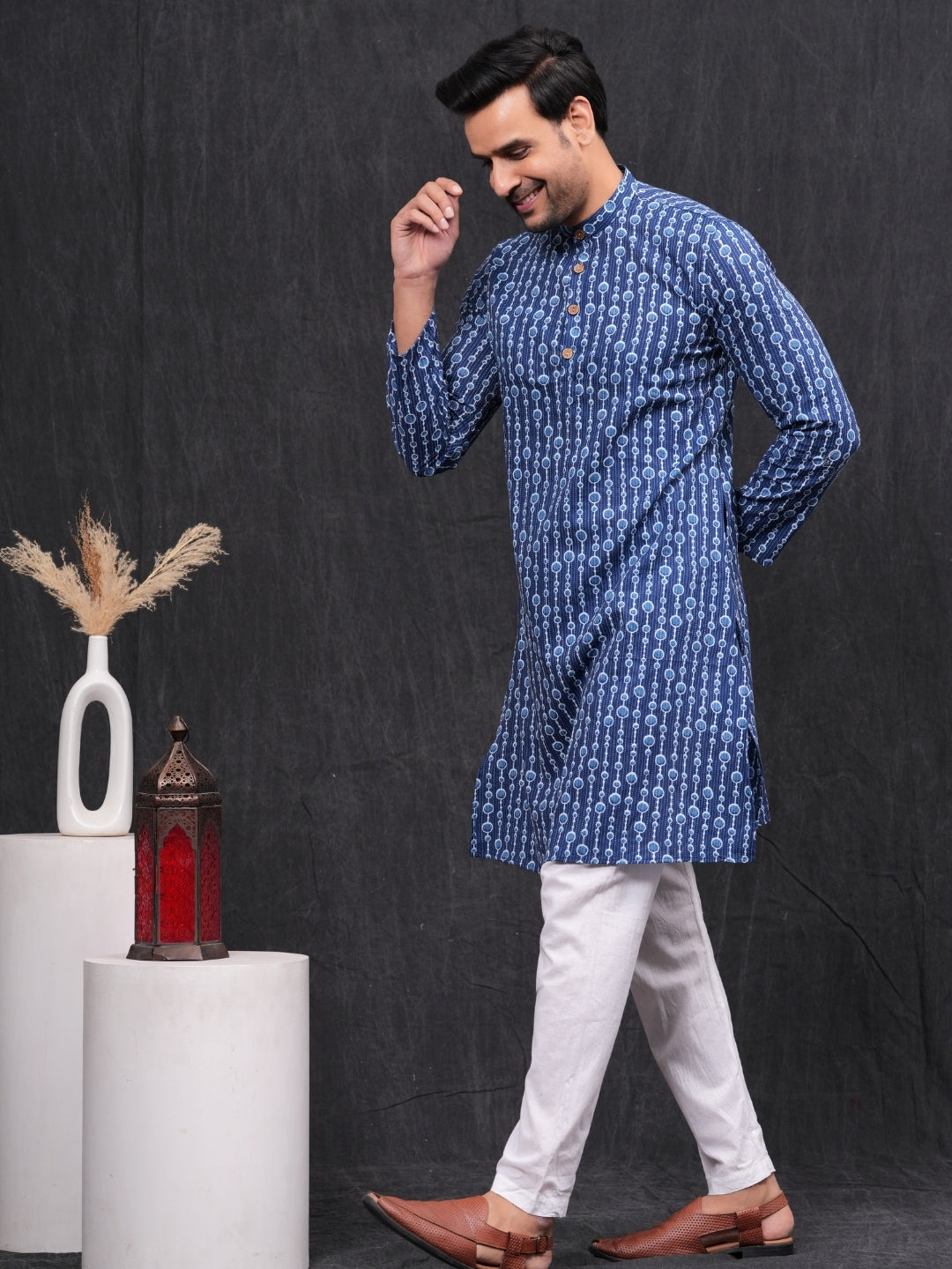 Navy blue kantha kurta & pyjama set