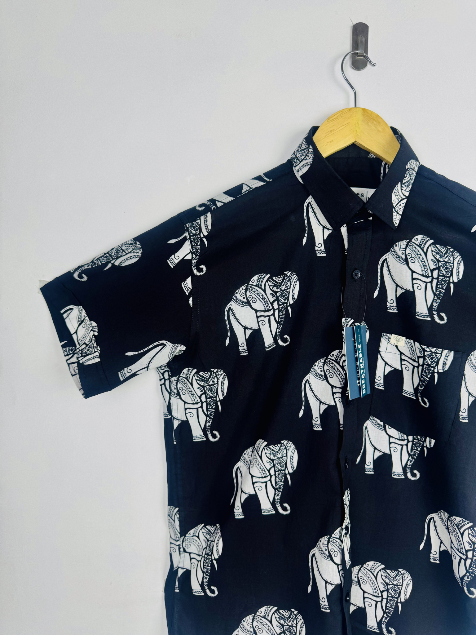 Noir elephant Half Sleeves Shirt