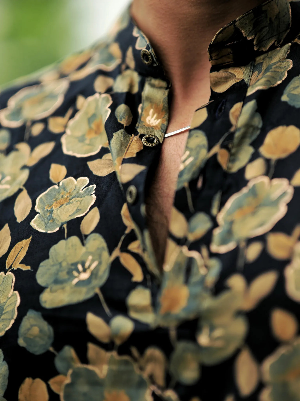 HUESFAB Black Wildflower Short Kurta
