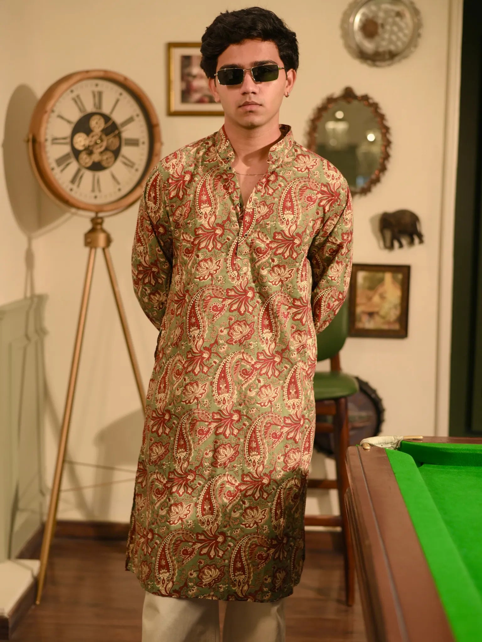 Green red paisley long kurta and Pyjama Set
