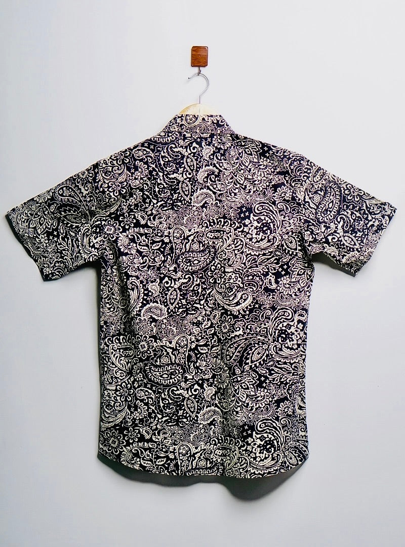 black-cream paisley half-sleeves shirt