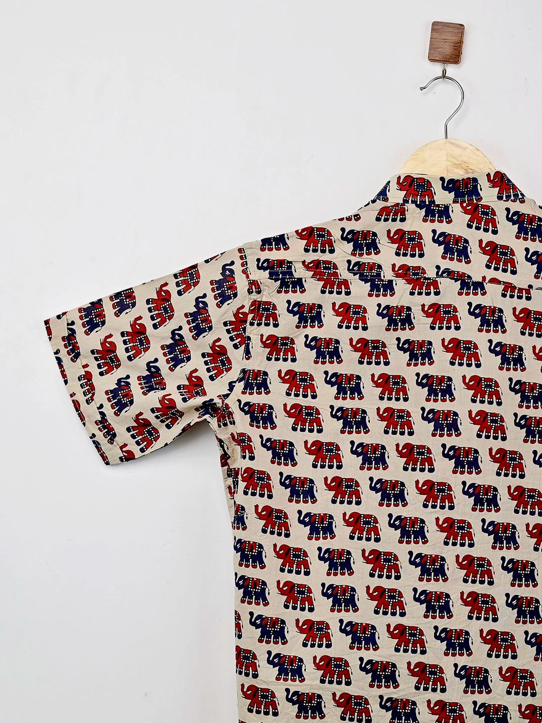 Cream & Multi Colour Elephant Half Sleeves Shirt