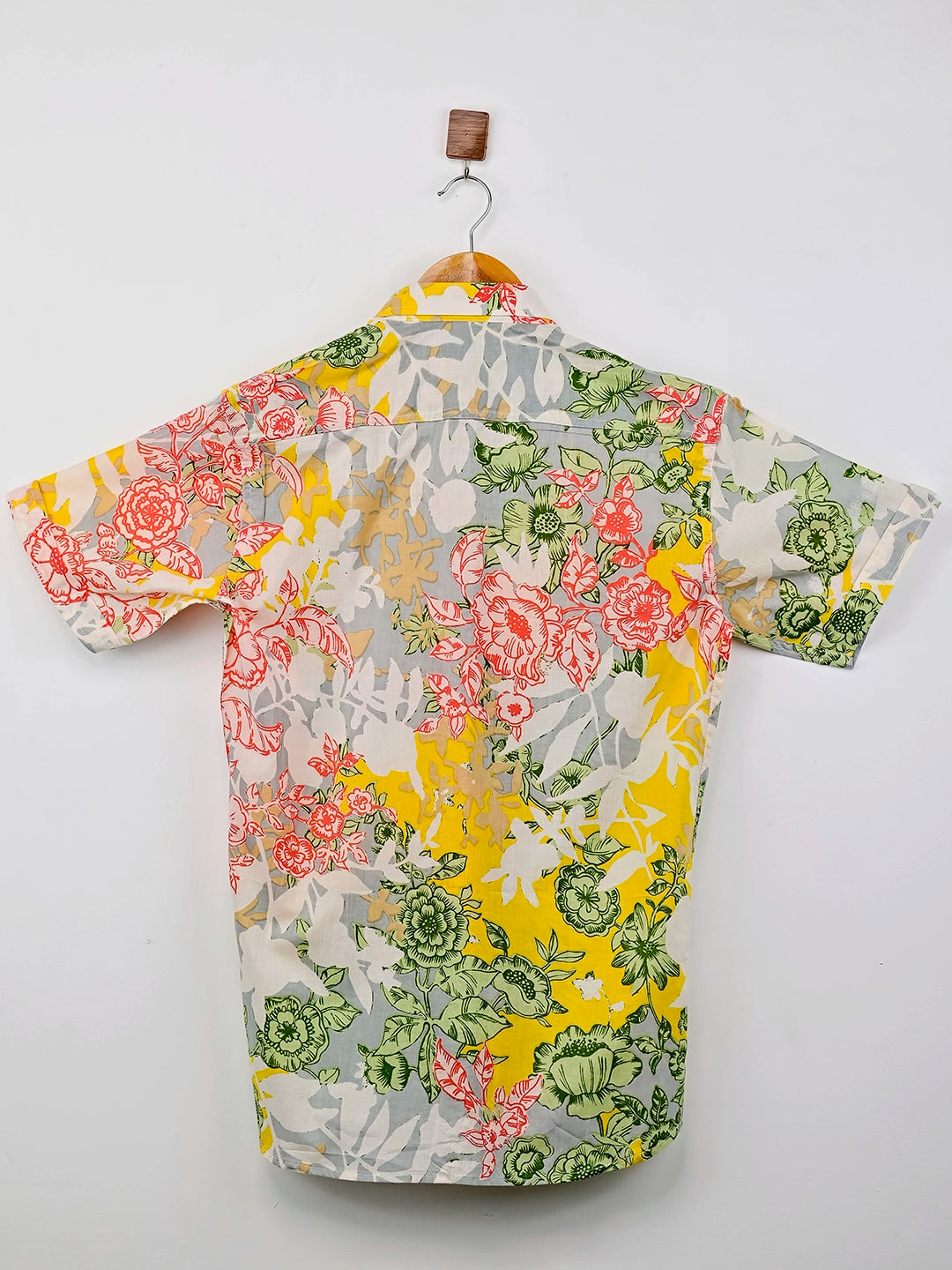 Cream – Pink Floral Printed Half-Sleeves Shirt