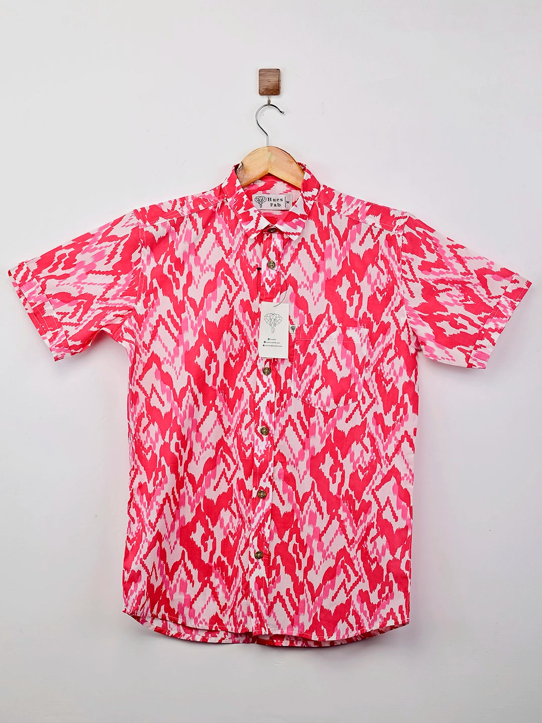 Radiant Pulse printed half-sleeves shirt