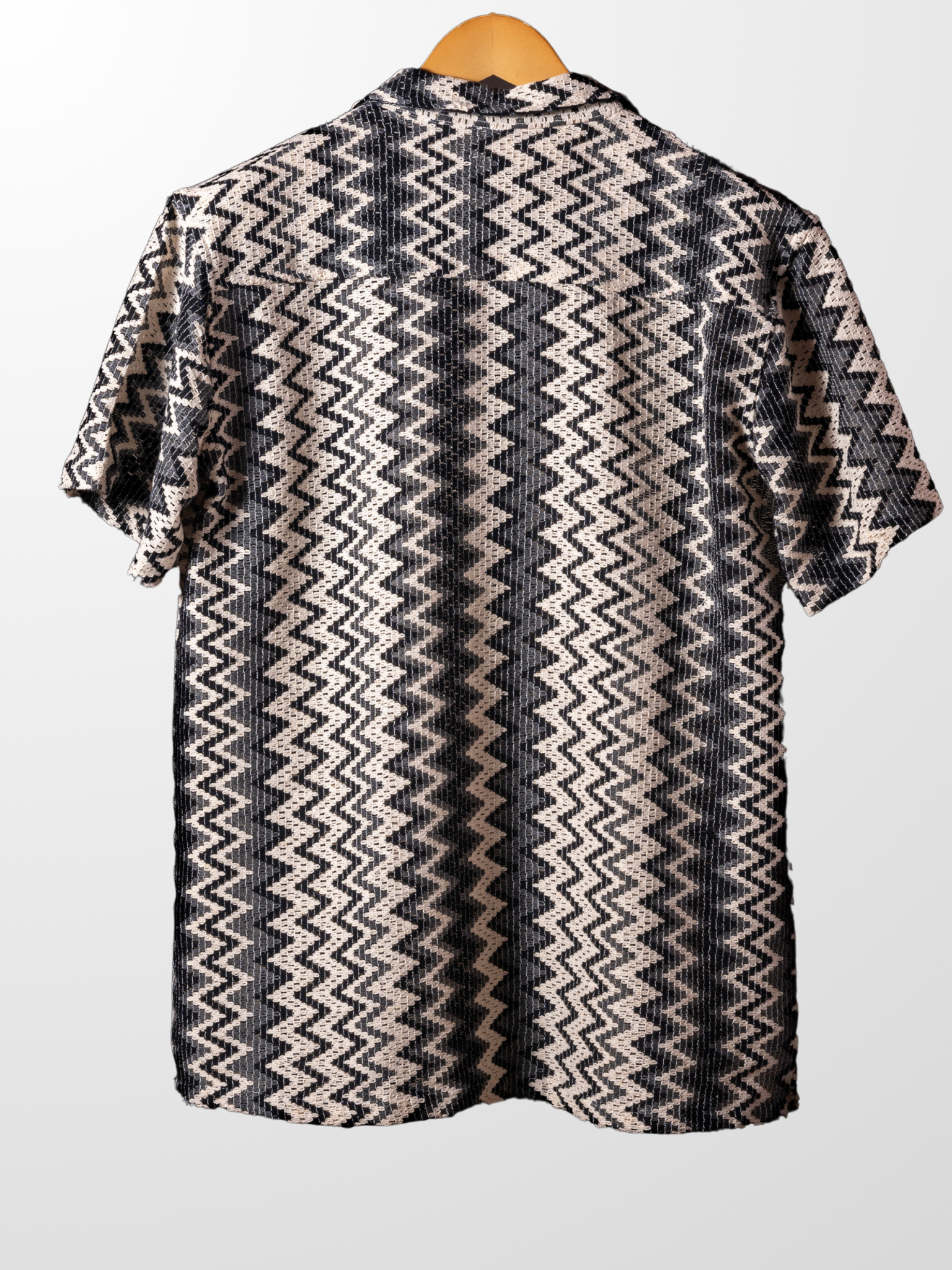 Grey – Cream Zig Zag Knitted Half Sleeves Shirt