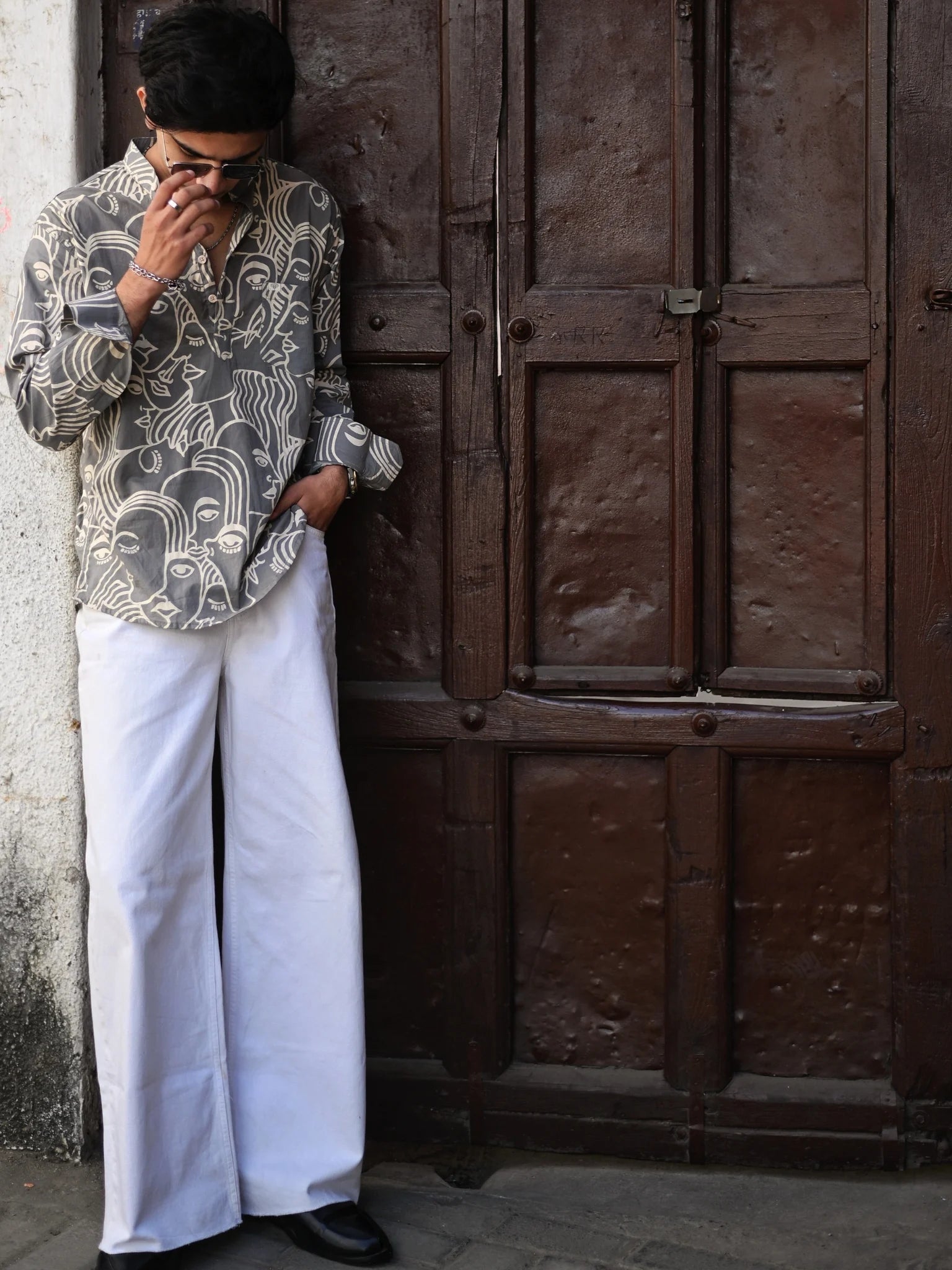 Grey Face Art Printed Short Kurta