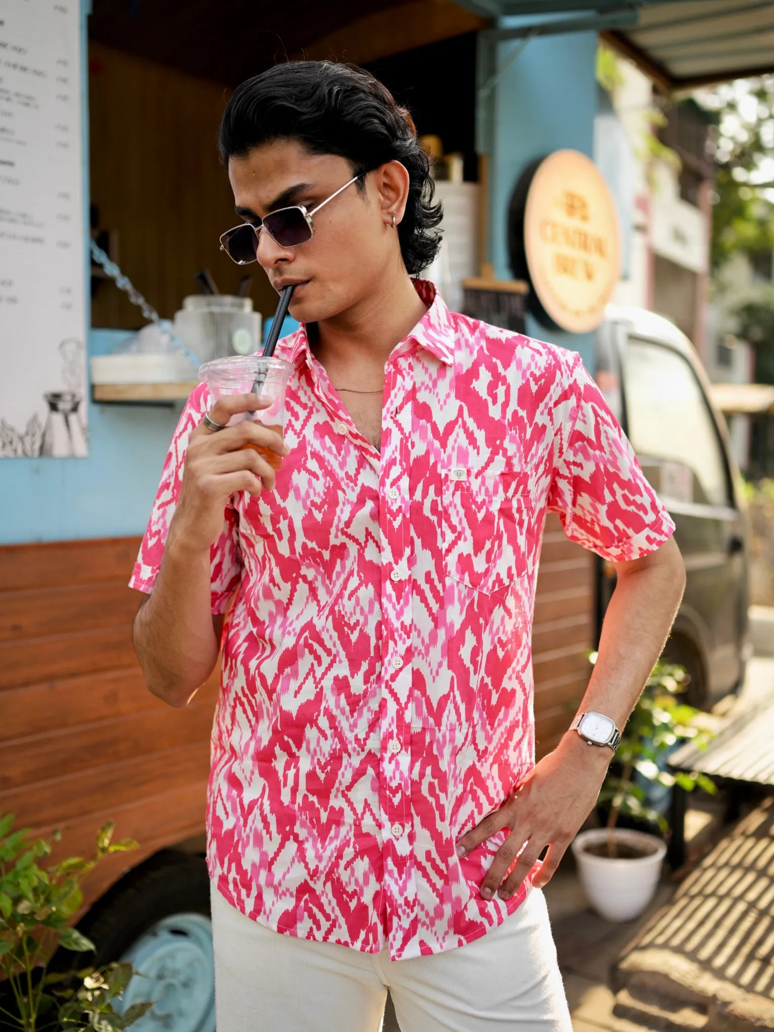 Radiant Pulse printed half-sleeves shirt