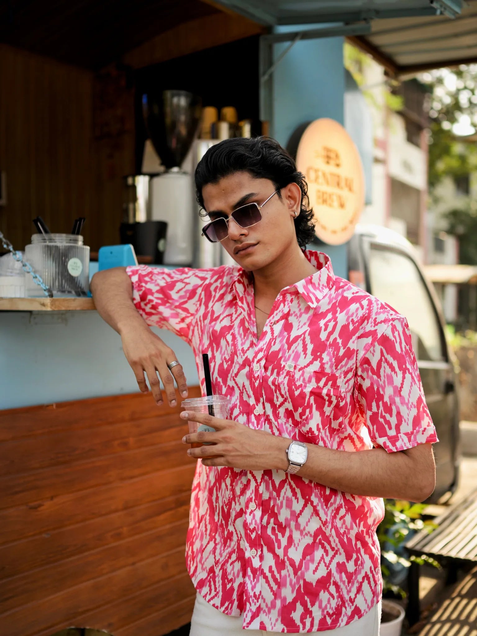 Radiant Pulse printed half-sleeves shirt
