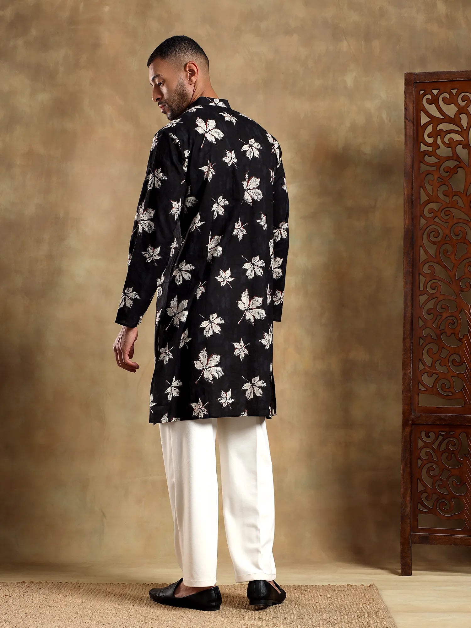 Black Leaf Printed Long Kurta & pyjama set