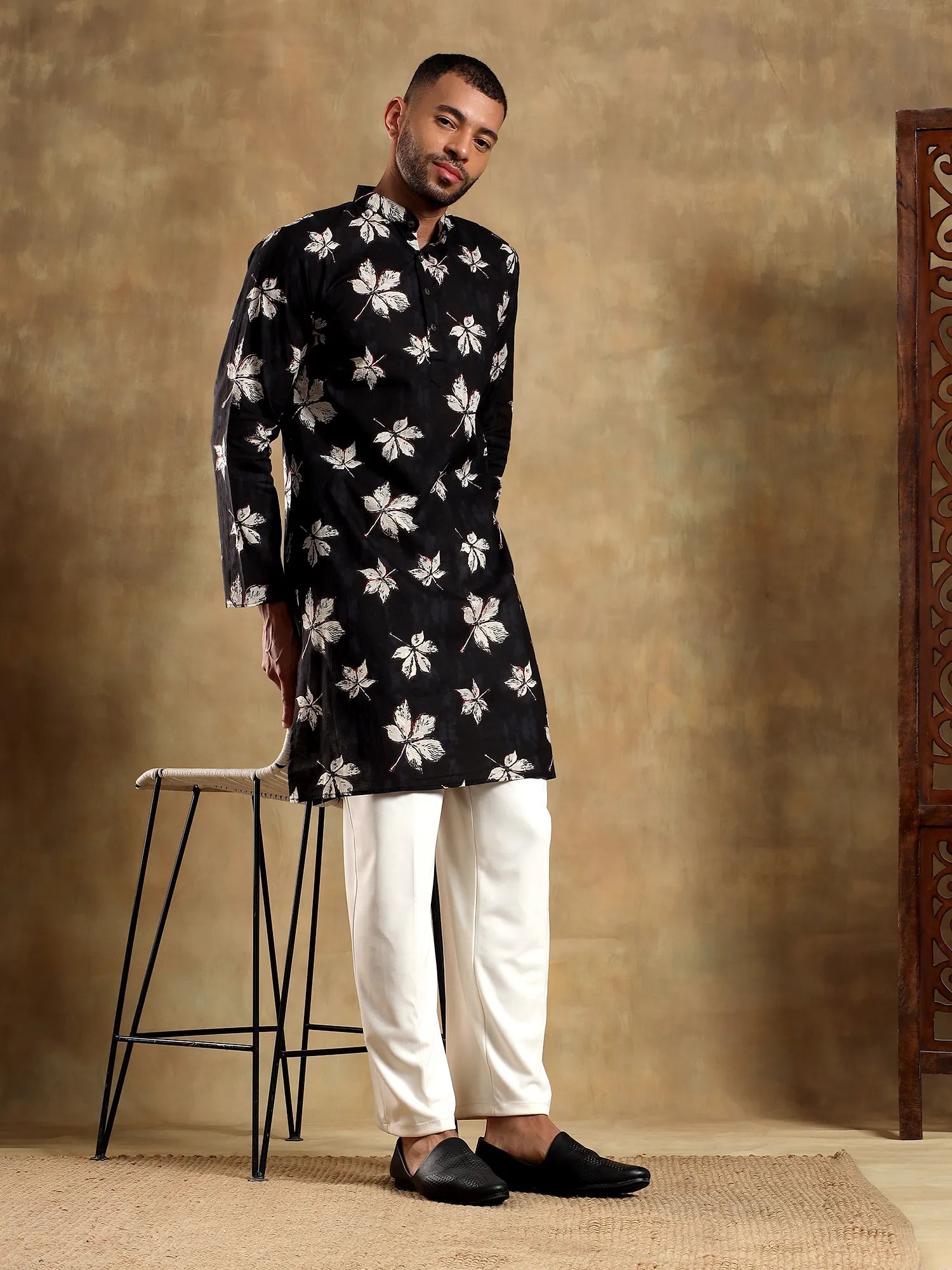 Black Leaf Printed Long Kurta & pyjama set