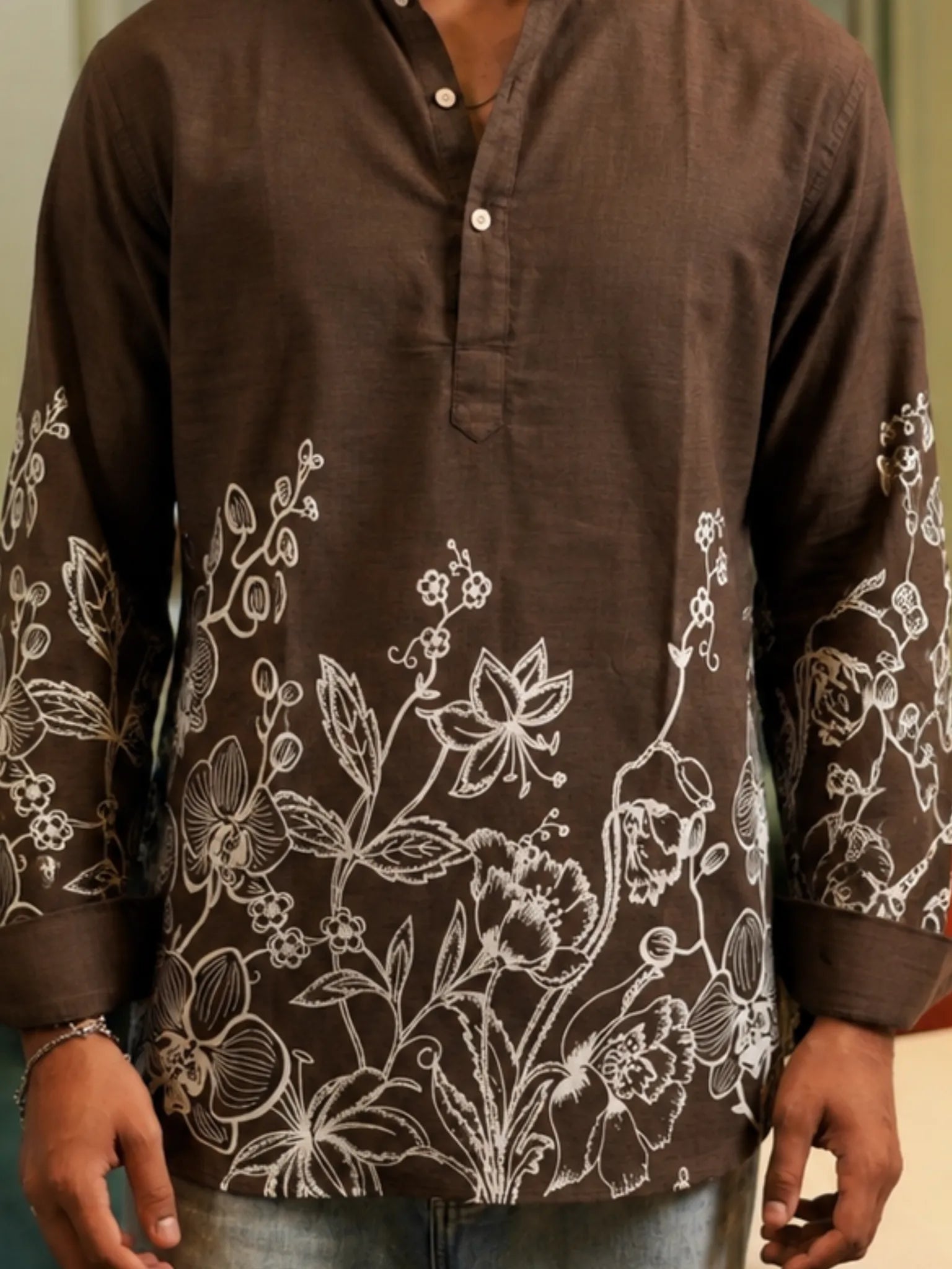 KOBICHA FLORAL PLACEMENT SHORT KURTA