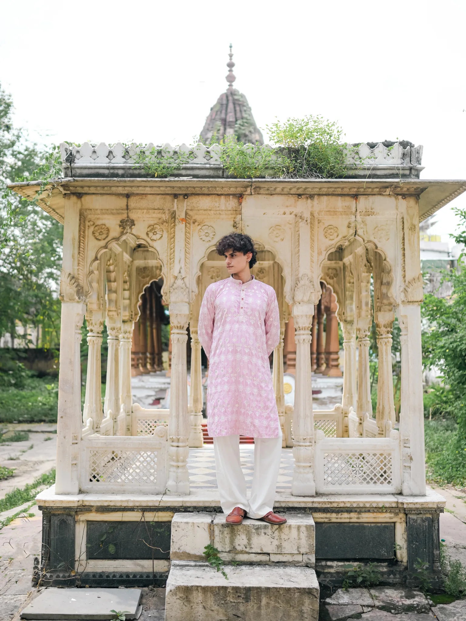 Pink Thread And Mirror Work Long Kurta