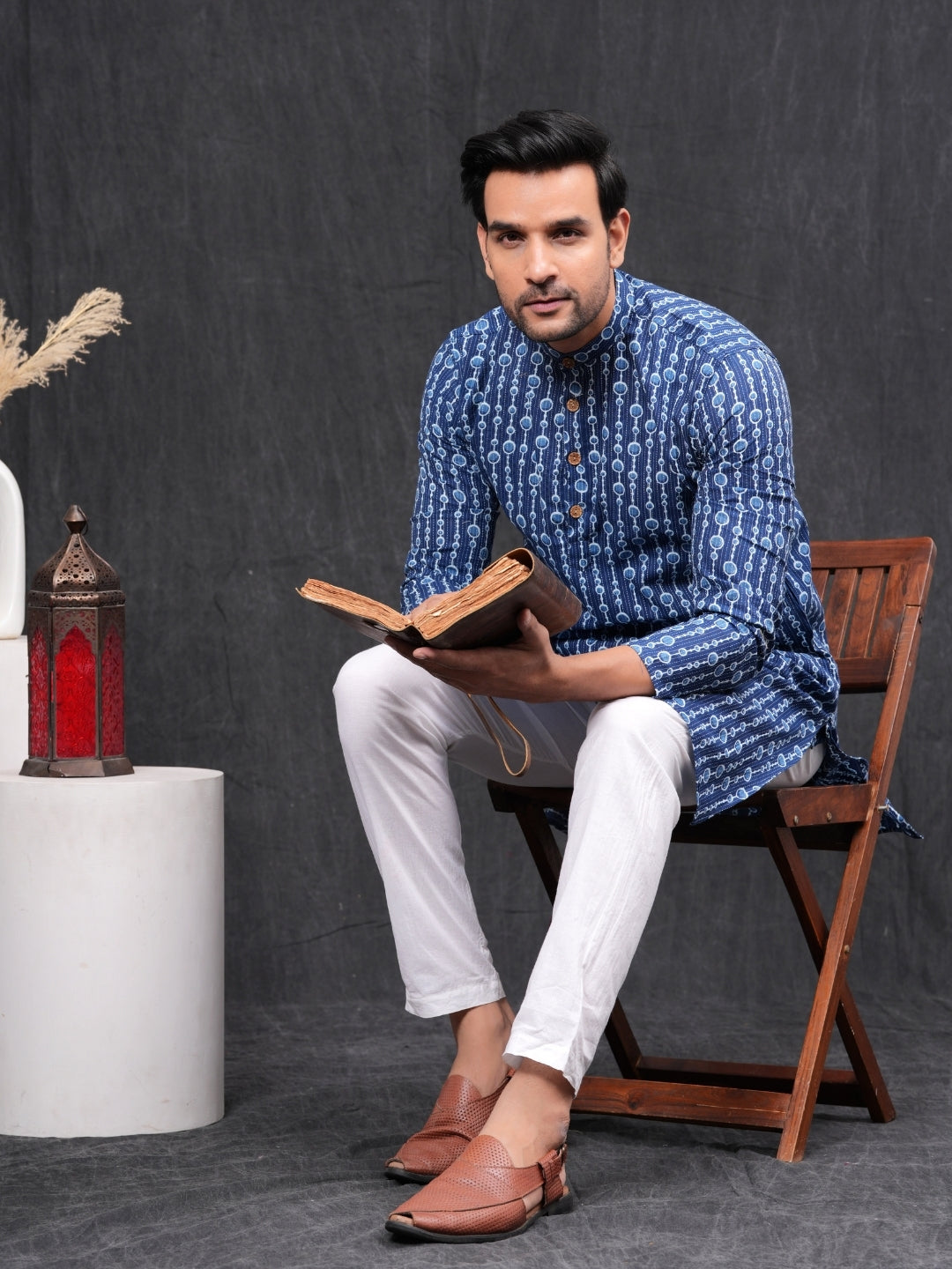 Navy blue kantha kurta & pyjama set