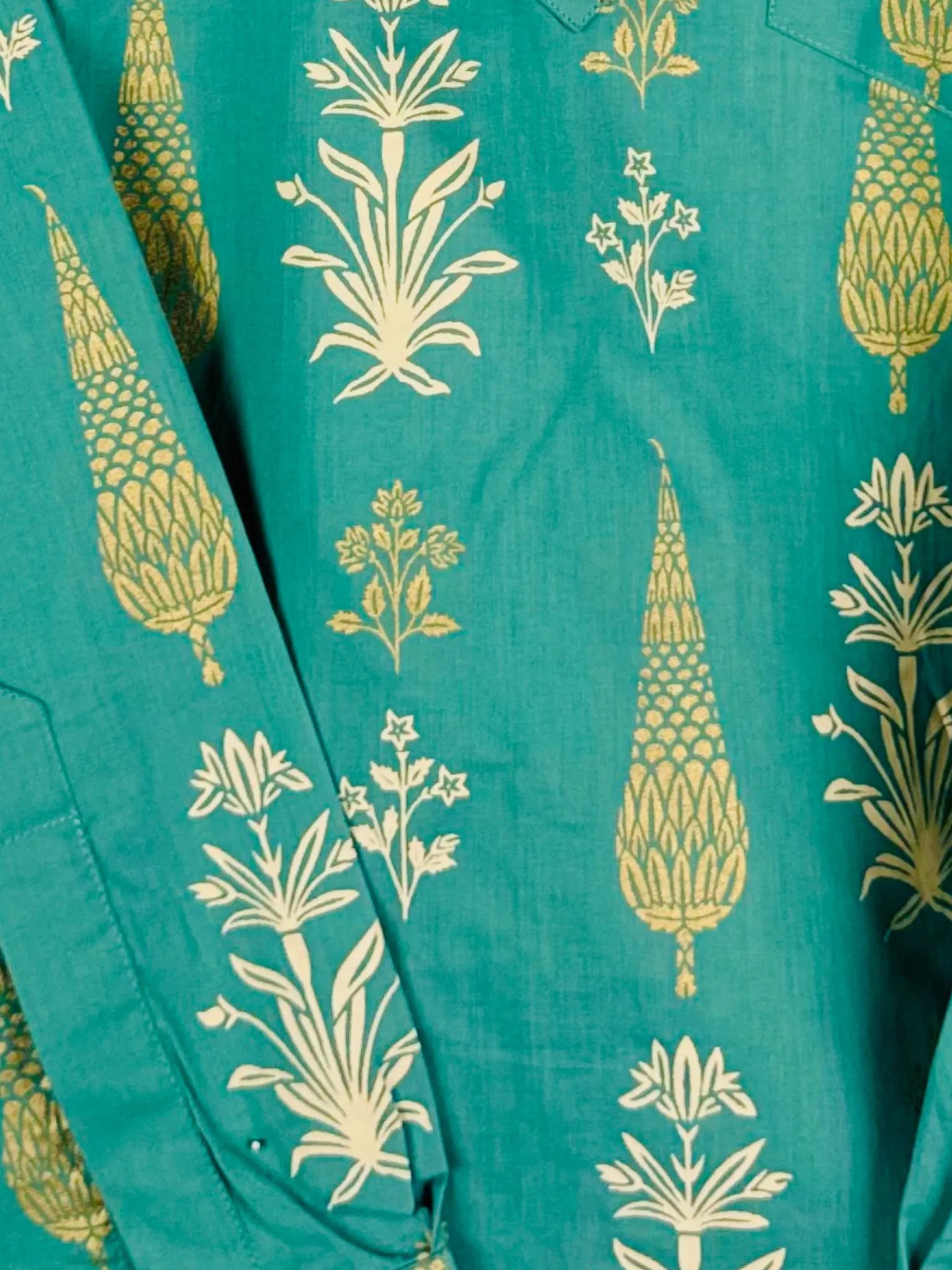 pista green motifs short kurta