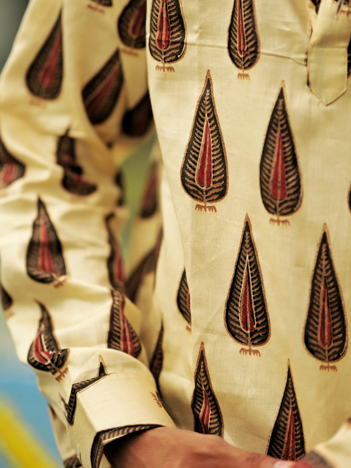 HUESFAB Cream Leaf Trail Short Kurta